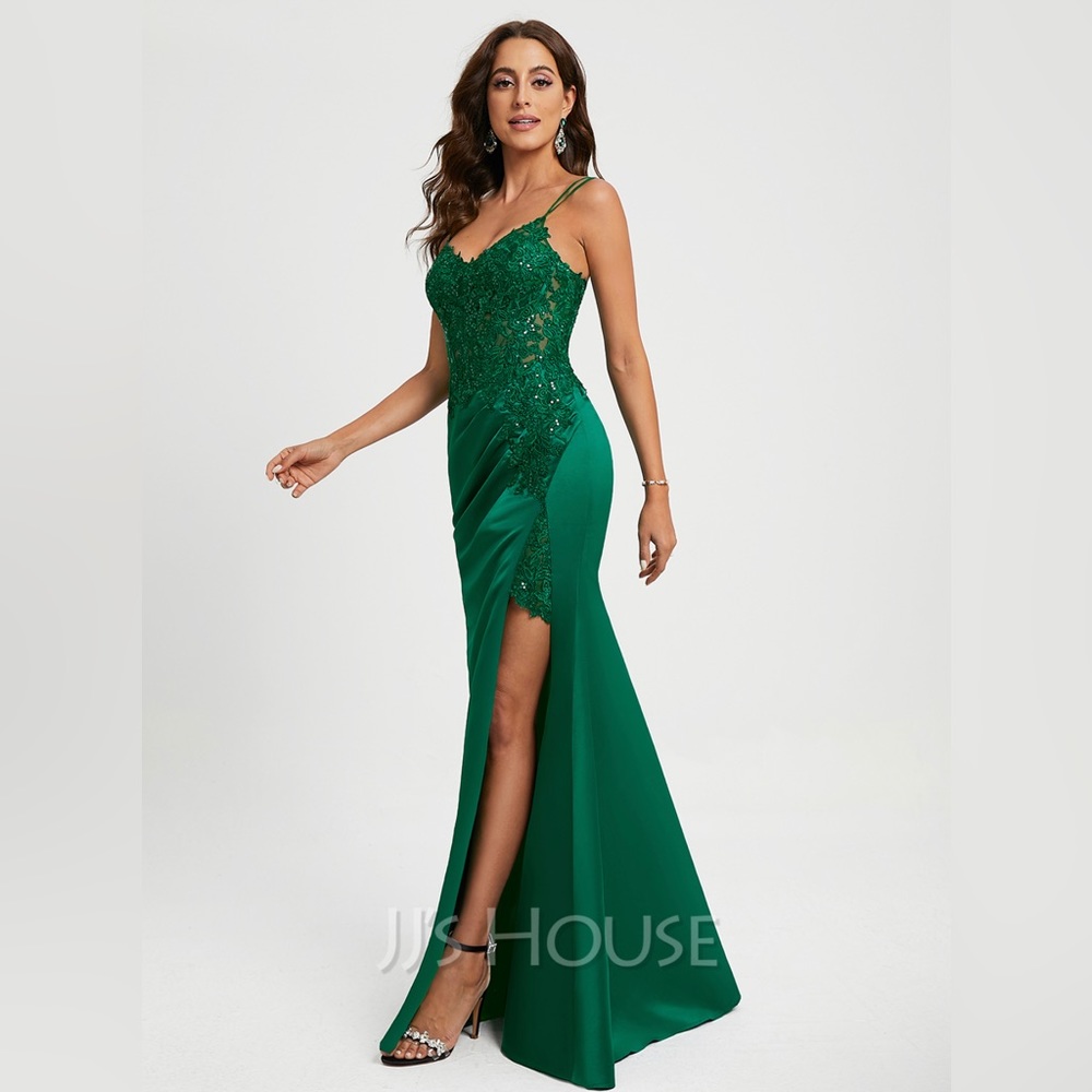 JJ’s House Sheath Prom Dress